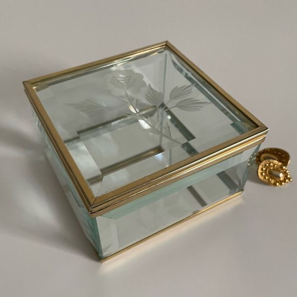 Vintage | Small Brass & Etched Glass Mirrored Trinket Box - Picture 7 of 10